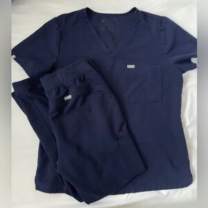 FIGS Navy Blue Scrub Set